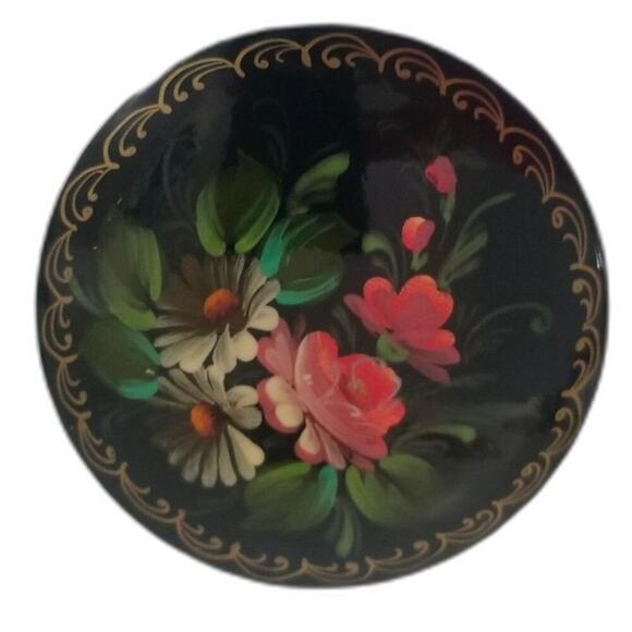 Eastern European Black Lacquer Floral Hand Painted Round Brooch - Picture 1 of 4